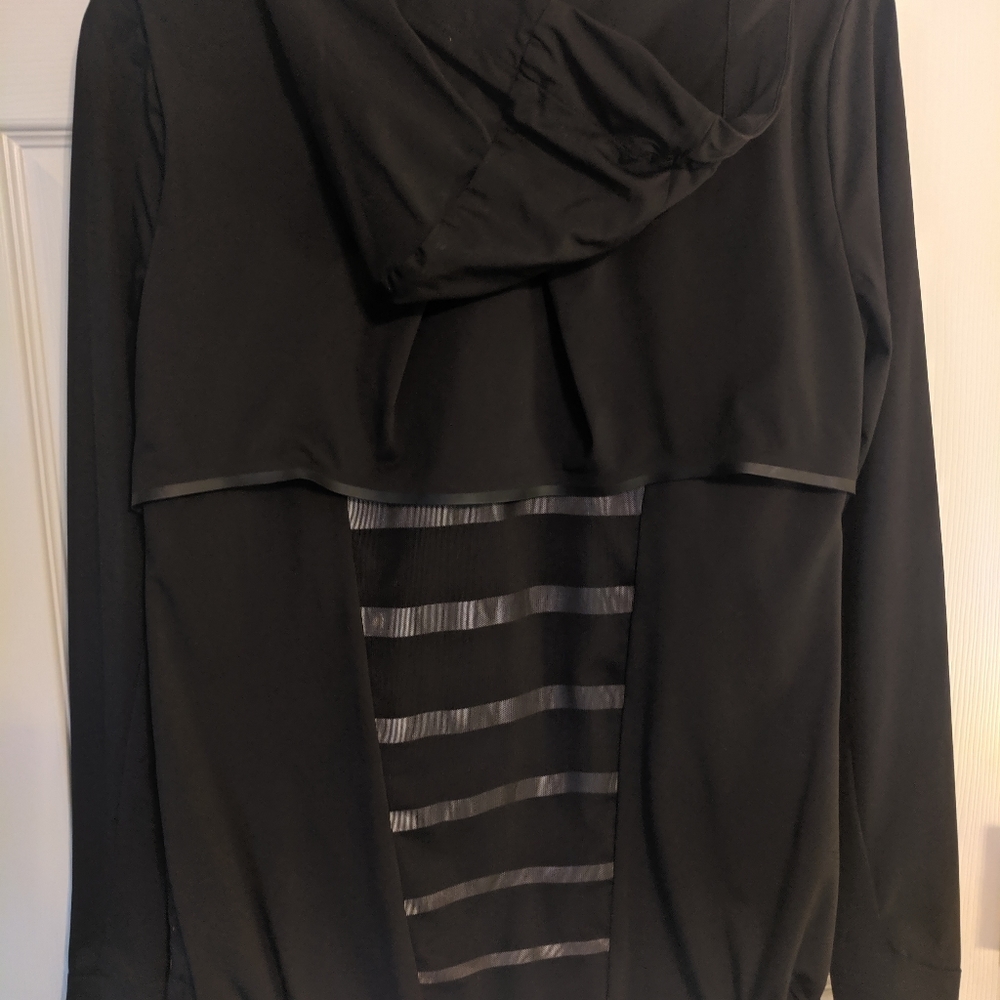 Running Jacket - Picture 2 of 6